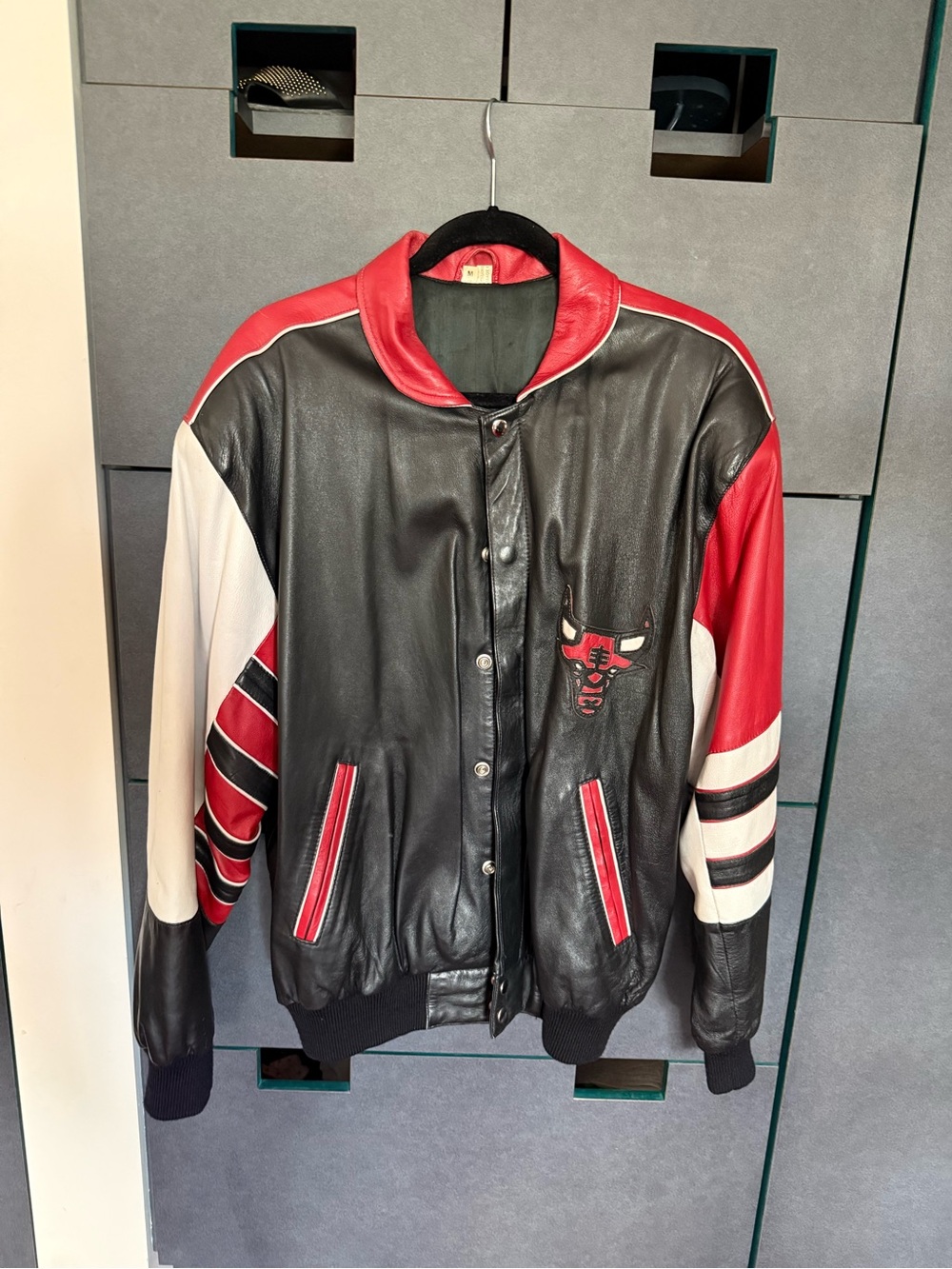 Chicago Bulls Black & Red Leather Bomber Jacket with Team-Inspired Patch